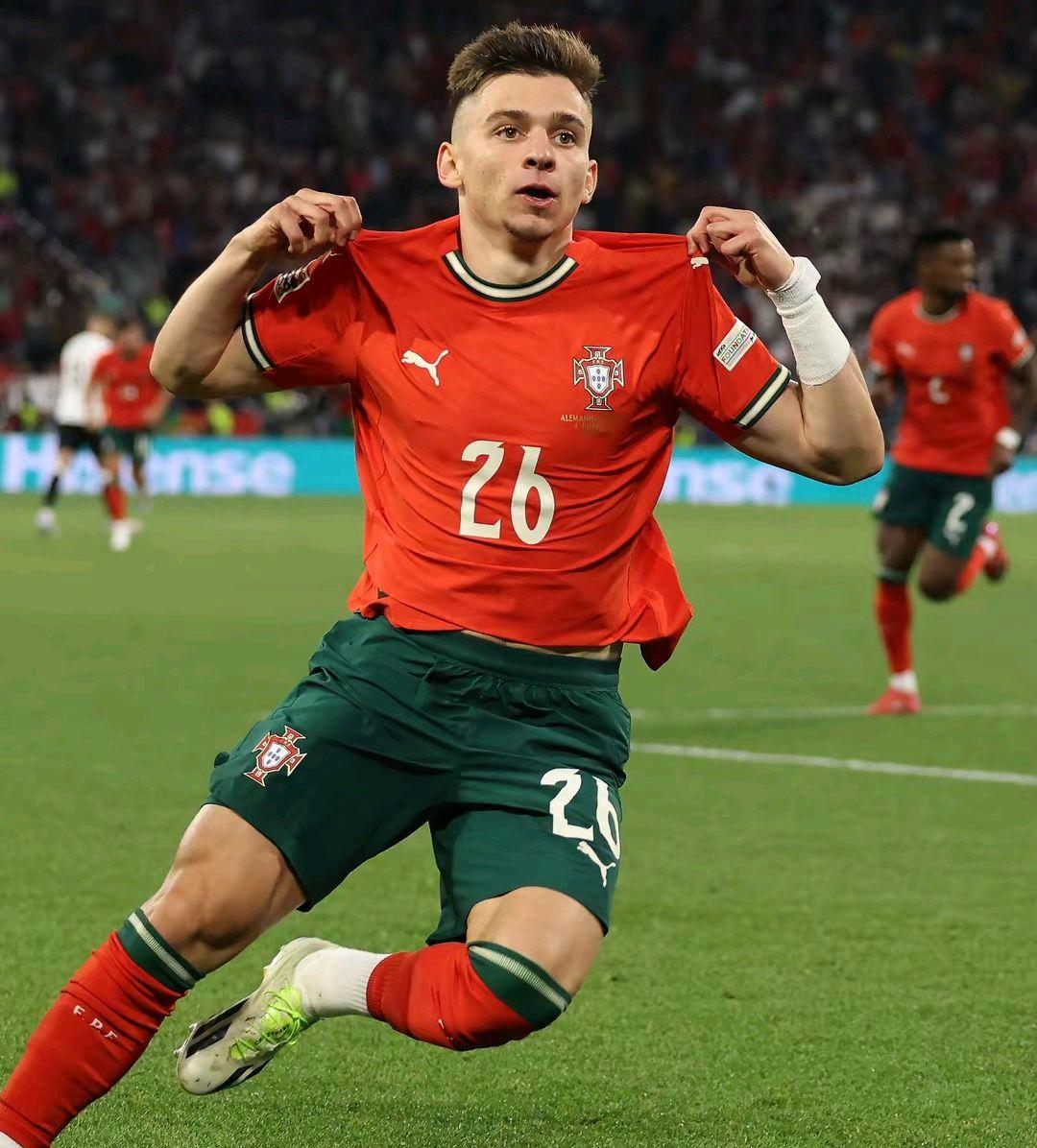 开云电竞-欧超杯倒计时,新奥尔良鹈鹕冲刺阶段强势反弹,细节引发关注,赛场秩序良好,年轻球员得到机会的简单介绍-开云电竞