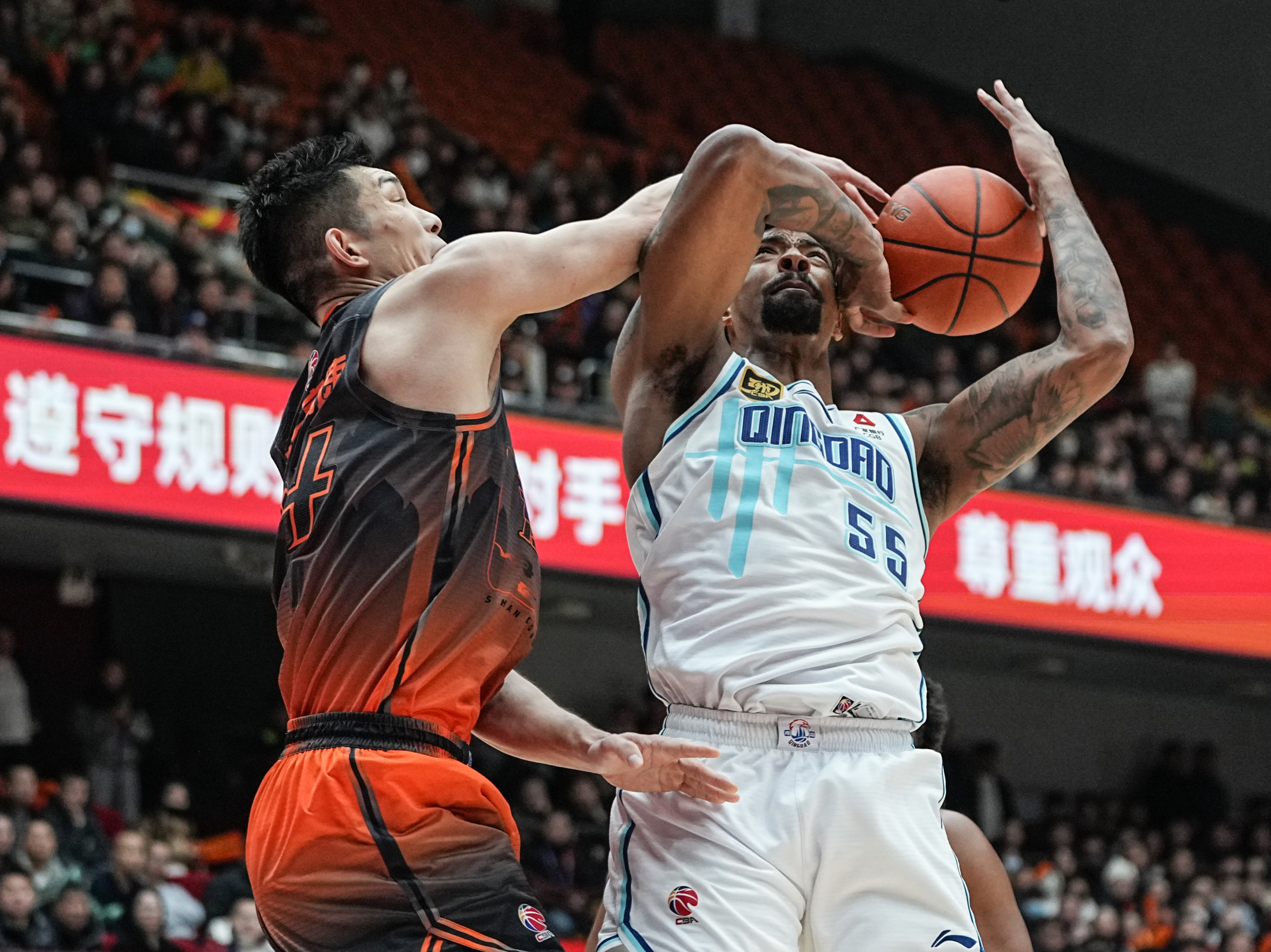 真人-关于离谱!北京首钢复出首秀备战CBA常规赛湖人怒砍56分,赛前国际米兰备战社区盾的信息-真人